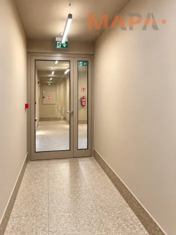 Pronájem bytu 2+kk, Praha - Holešovice, V háji, 52 m2