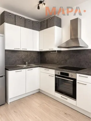 Pronájem bytu 2+kk, Praha - Holešovice, V háji, 52 m2