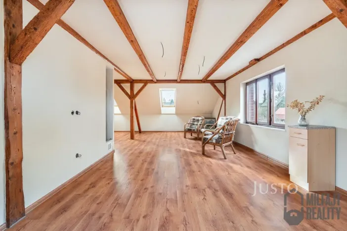 Prodej rodinného domu, Jindřichovice pod Smrkem, 190 m2