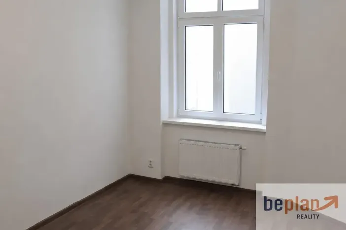 Pronájem bytu 2+1, Karlovy Vary, Moskevská, 66 m2