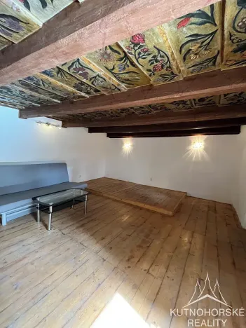 Pronájem bytu 1+kk, Kutná Hora, Komenského náměstí, 27 m2