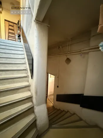 Prodej činžovního domu, Praha - Strašnice, Na hroudě, 400 m2