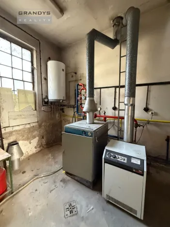 Prodej činžovního domu, Praha - Strašnice, Na hroudě, 400 m2