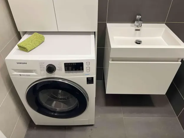 Pronájem bytu 2+kk, Praha, Za černým mostem, 50 m2