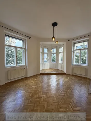 Pronájem bytu 2+1, Praha - Vinohrady, 73 m2