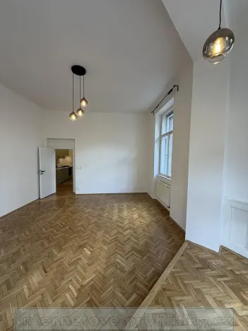 Pronájem bytu 2+1, Praha - Vinohrady, 73 m2