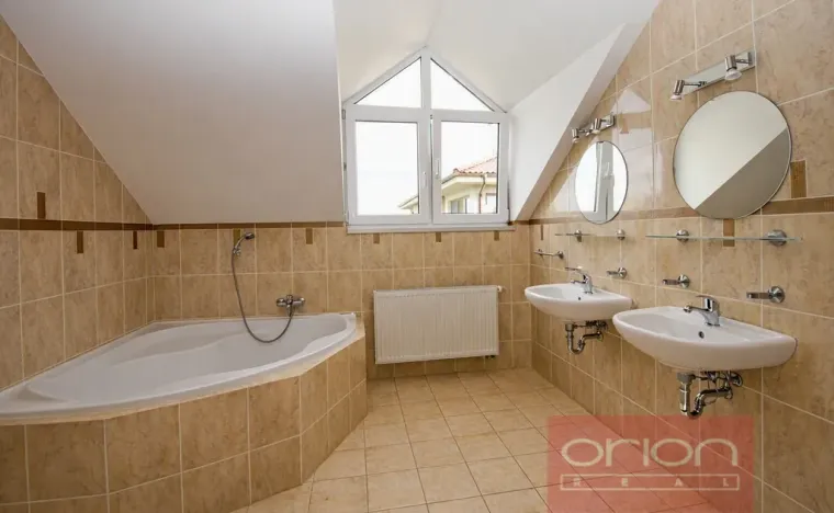 Prodej rodinného domu, Jesenice - Osnice, Karafiátová, 302 m2