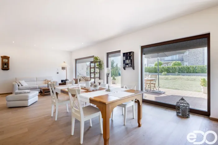Prodej rodinného domu, Trnová, 219 m2