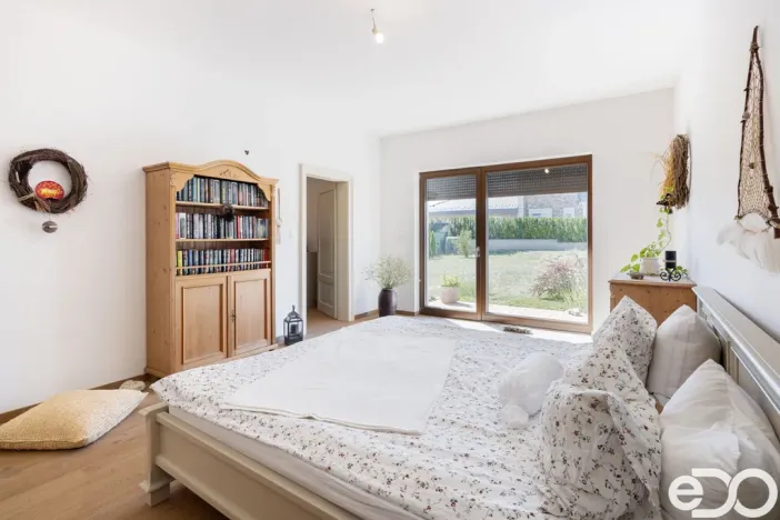 Prodej rodinného domu, Trnová, 219 m2