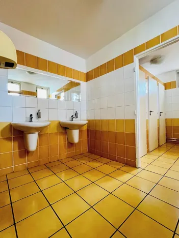 Pronájem kanceláře, Hradec Králové, Bieblova, 16 m2