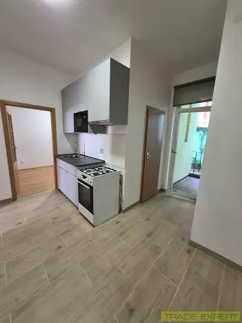 Pronájem bytu 2+1, Praha - Holešovice, V háji, 51 m2