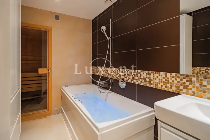 Prodej bytu 3+kk, Praha - Hlubočepy, Výhledová, 74 m2