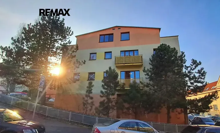 Pronájem bytu 2+kk, Praha - Vysočany, U Kloubových domů, 69 m2