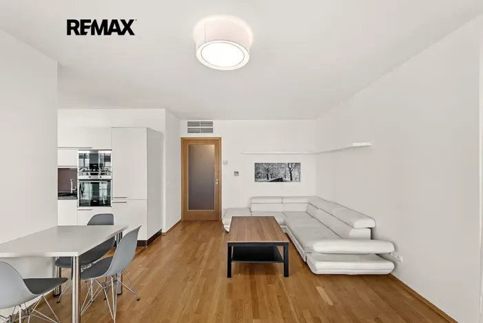 Pronájem bytu 2+kk, Praha - Žižkov, Malešická, 73 m2