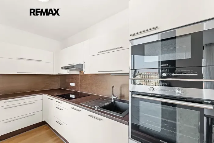Pronájem bytu 2+kk, Praha - Žižkov, Malešická, 73 m2