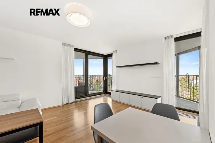 Pronájem bytu 2+kk, Praha - Žižkov, Malešická, 73 m2