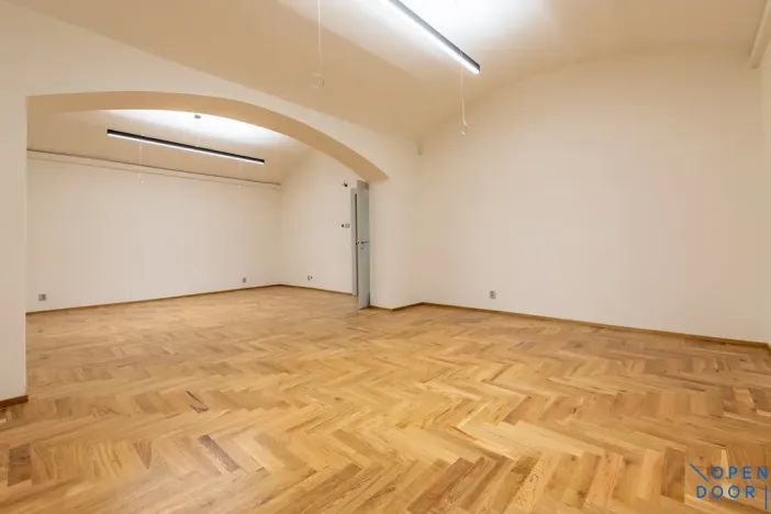 Pronájem kanceláře, Praha - Vinohrady, Vinohradská, 108 m2