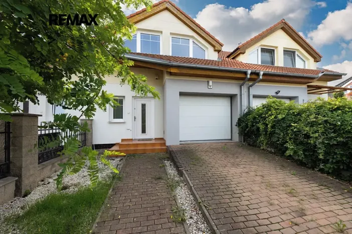 Pronájem rodinného domu, Bašť, Mratínská, 151 m2