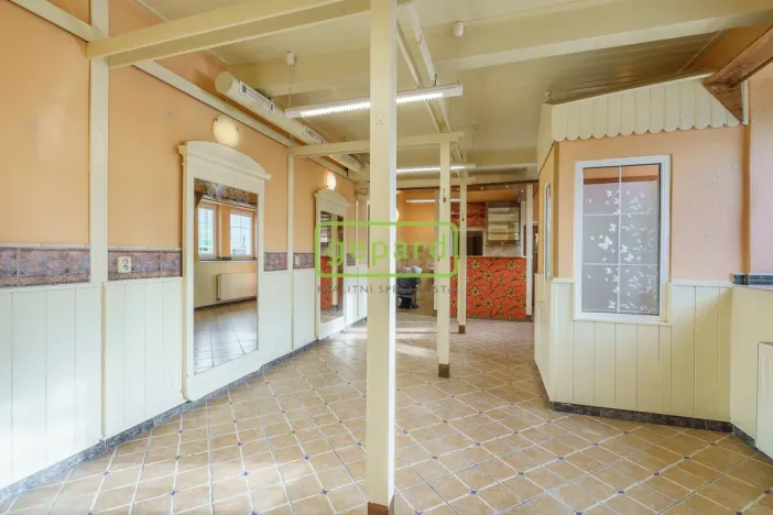 Pronájem obchodního prostoru, Karlovy Vary, Rohová, 112 m2