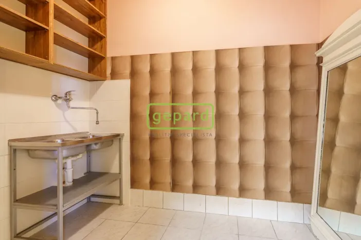 Pronájem obchodního prostoru, Karlovy Vary, Rohová, 112 m2