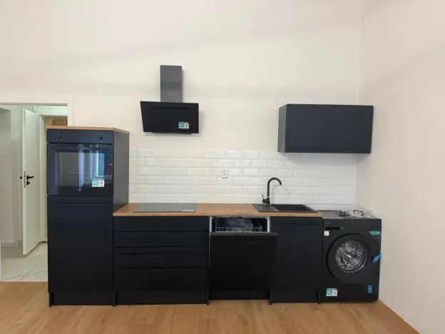 Pronájem bytu 1+kk, Praha - Žižkov, Cimburkova, 31 m2