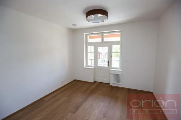 Pronájem rodinného domu, Praha - Střešovice, Na Ořechovce, 250 m2