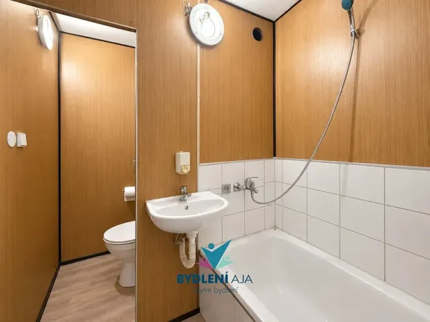 Pronájem bytu 2+kk, Krupka, Dukelských hrdinů, 39 m2