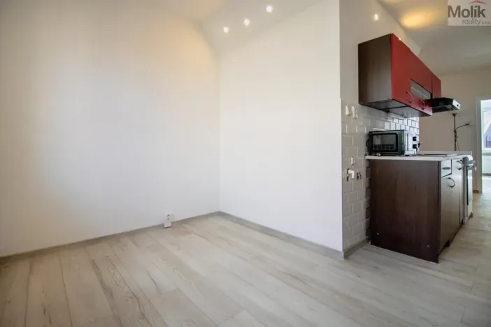 Pronájem bytu 2+1, Chomutov, Arbesova, 62 m2