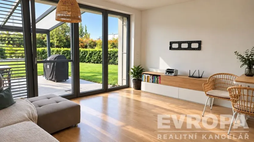 Pronájem bytu 2+kk, Praha - Karlín, U Mlýnského kanálu, 54 m2