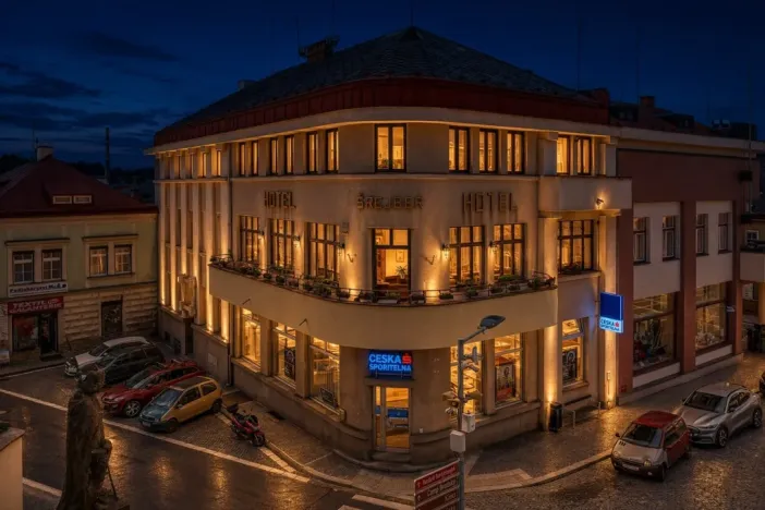 Prodej ubytování, Červený Kostelec, náměstí T. G. Masaryka, 1120 m2