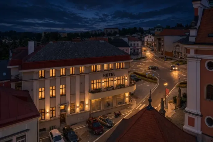 Prodej ubytování, Červený Kostelec, náměstí T. G. Masaryka, 1120 m2