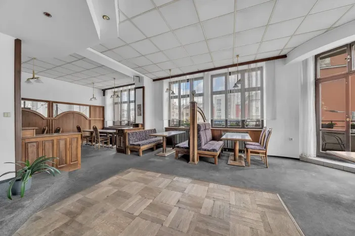 Prodej ubytování, Červený Kostelec, náměstí T. G. Masaryka, 1120 m2