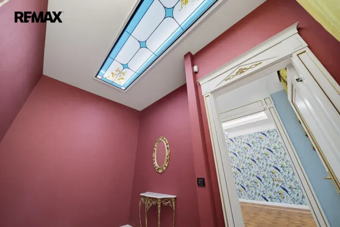Prodej bytu 2+1, Karlovy Vary, nábřeží Jana Palacha, 72 m2
