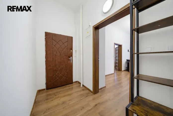 Prodej bytu 4+1, Karlovy Vary, Raisova, 80 m2