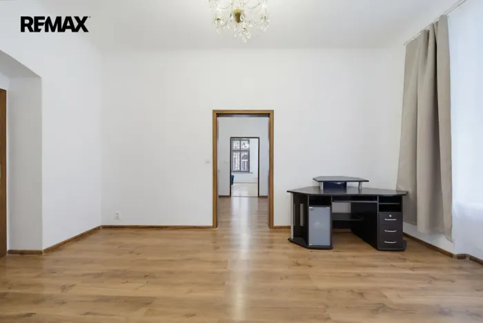 Prodej bytu 4+1, Karlovy Vary, Raisova, 80 m2
