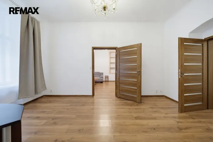 Prodej bytu 4+1, Karlovy Vary, Raisova, 80 m2