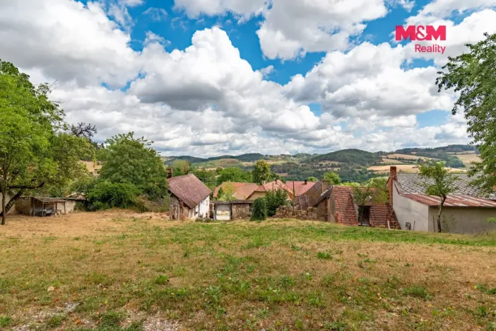 Prodej pozemku pro bydlení, Strašice - Škůdra, 1676 m2