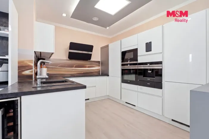 Prodej rodinného domu, Smržovka, Pod Hřištěm, 225 m2