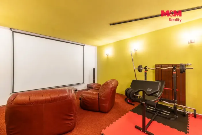 Prodej rodinného domu, Hovorany, 262 m2