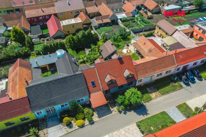 Prodej rodinného domu, Hovorany, 262 m2