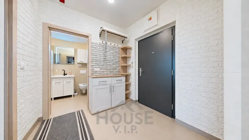 Prodej bytu 1+kk, Praha - Letňany, Škrábkových, 42 m2