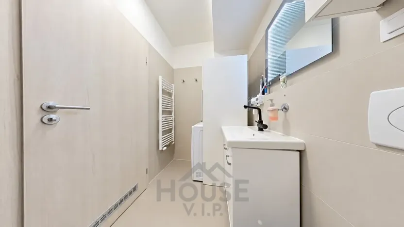 Prodej bytu 1+kk, Praha - Letňany, Škrábkových, 42 m2