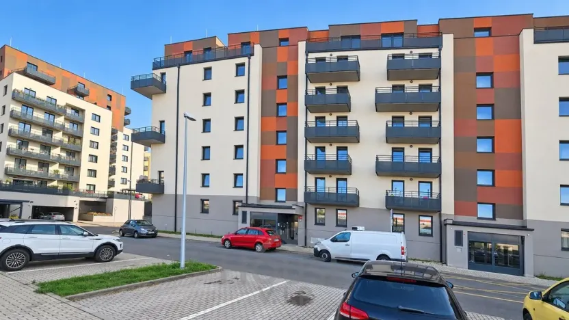 Prodej bytu 1+kk, Praha - Letňany, Škrábkových, 42 m2