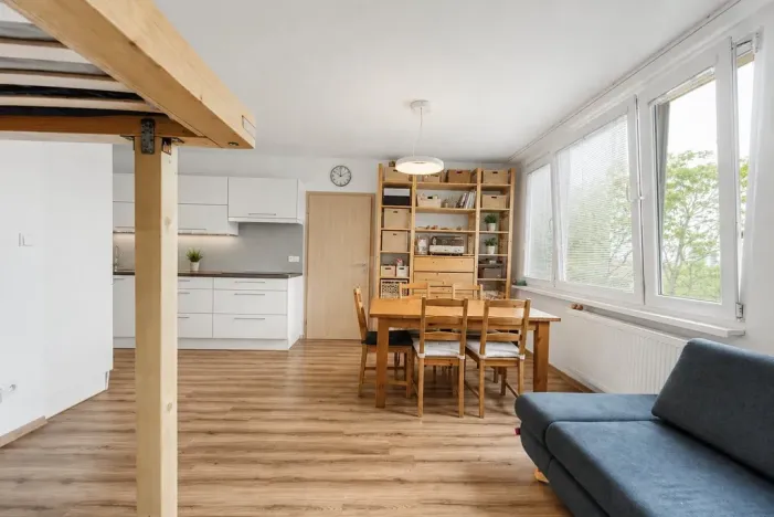 Prodej bytu 3+kk, Praha - Kobylisy, Třeboradická, 68 m2