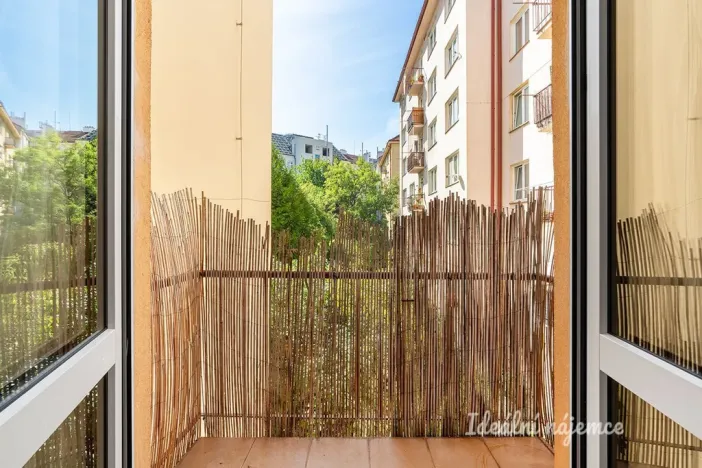 Pronájem bytu 2+kk, Praha - Vysočany, Spojovací, 47 m2