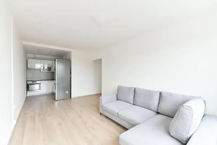 Pronájem bytu 2+kk, Praha - Kobylisy, Famfulíkova, 44 m2