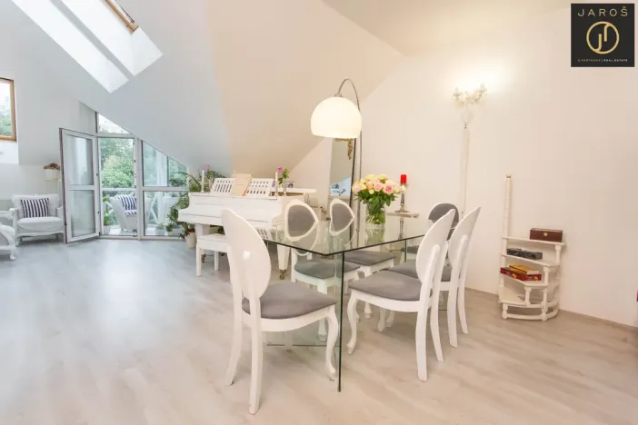 Prodej bytu 4+1, Karlovy Vary, Blahoslavova, 142 m2