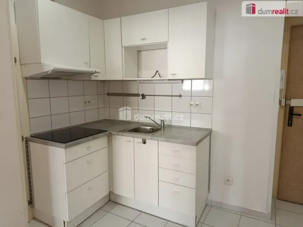 Pronájem bytu 2+kk, Praha - Strašnice, Za poštou, 58 m2