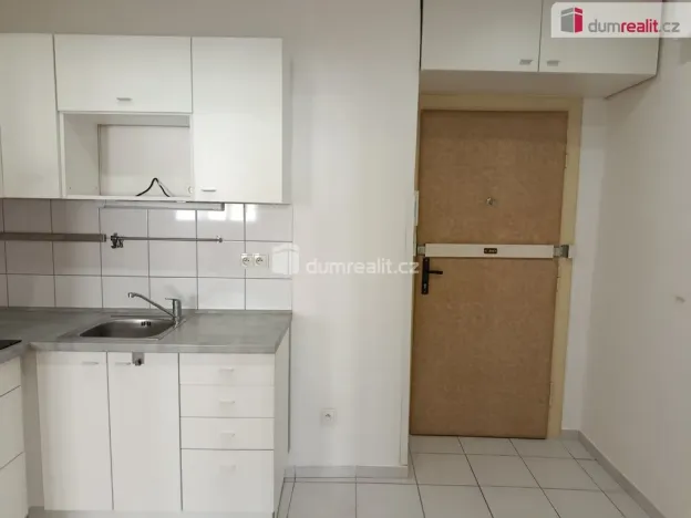 Pronájem bytu 2+kk, Praha - Strašnice, Za poštou, 58 m2