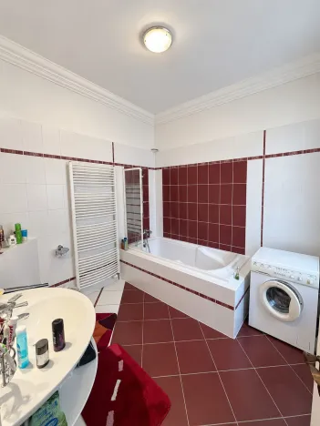 Prodej bytu 3+kk, Karlovy Vary, Sadová, 95 m2